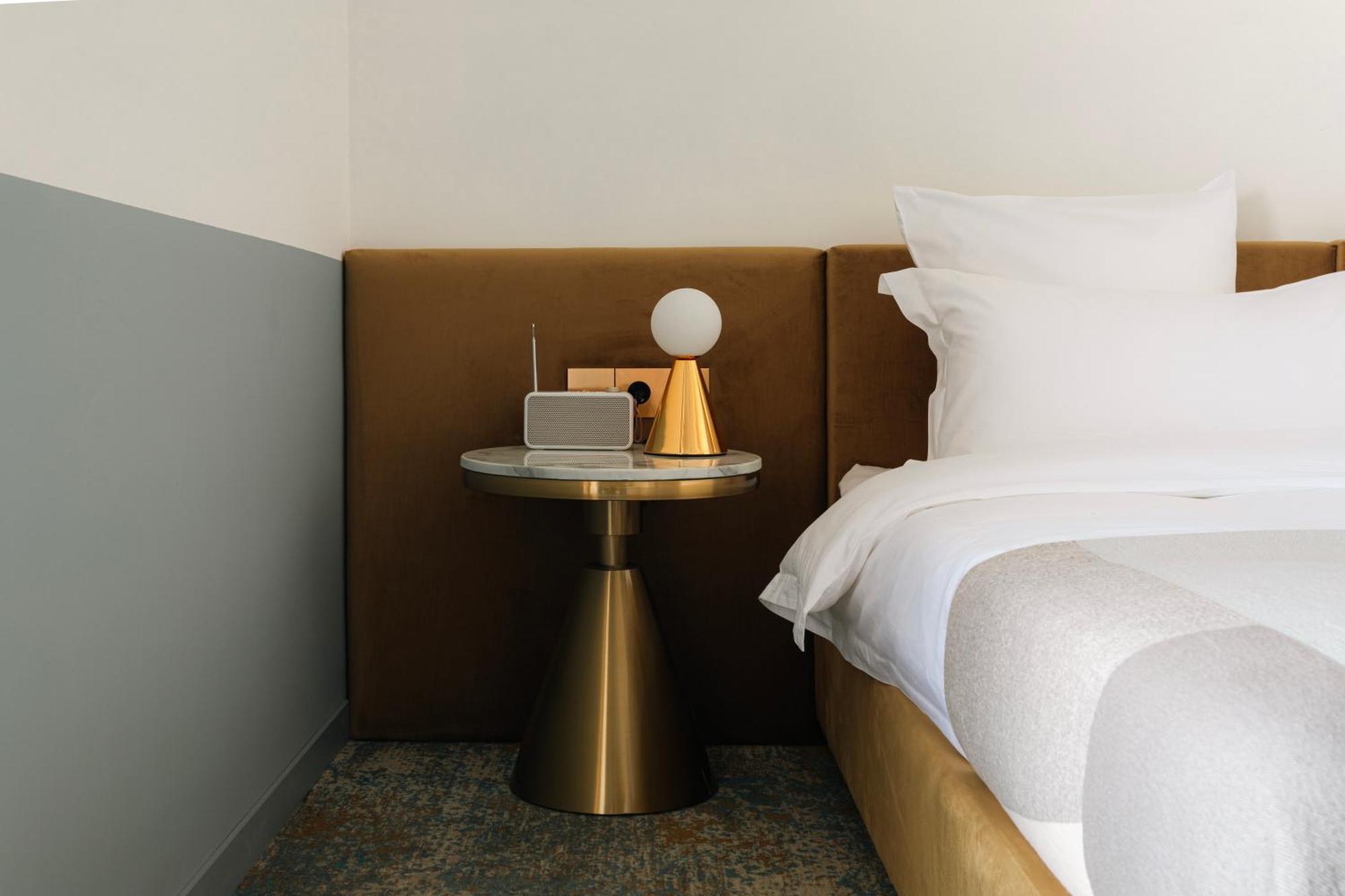 Castor & Pollux Hotel Tbilisi ภายนอก รูปภาพ