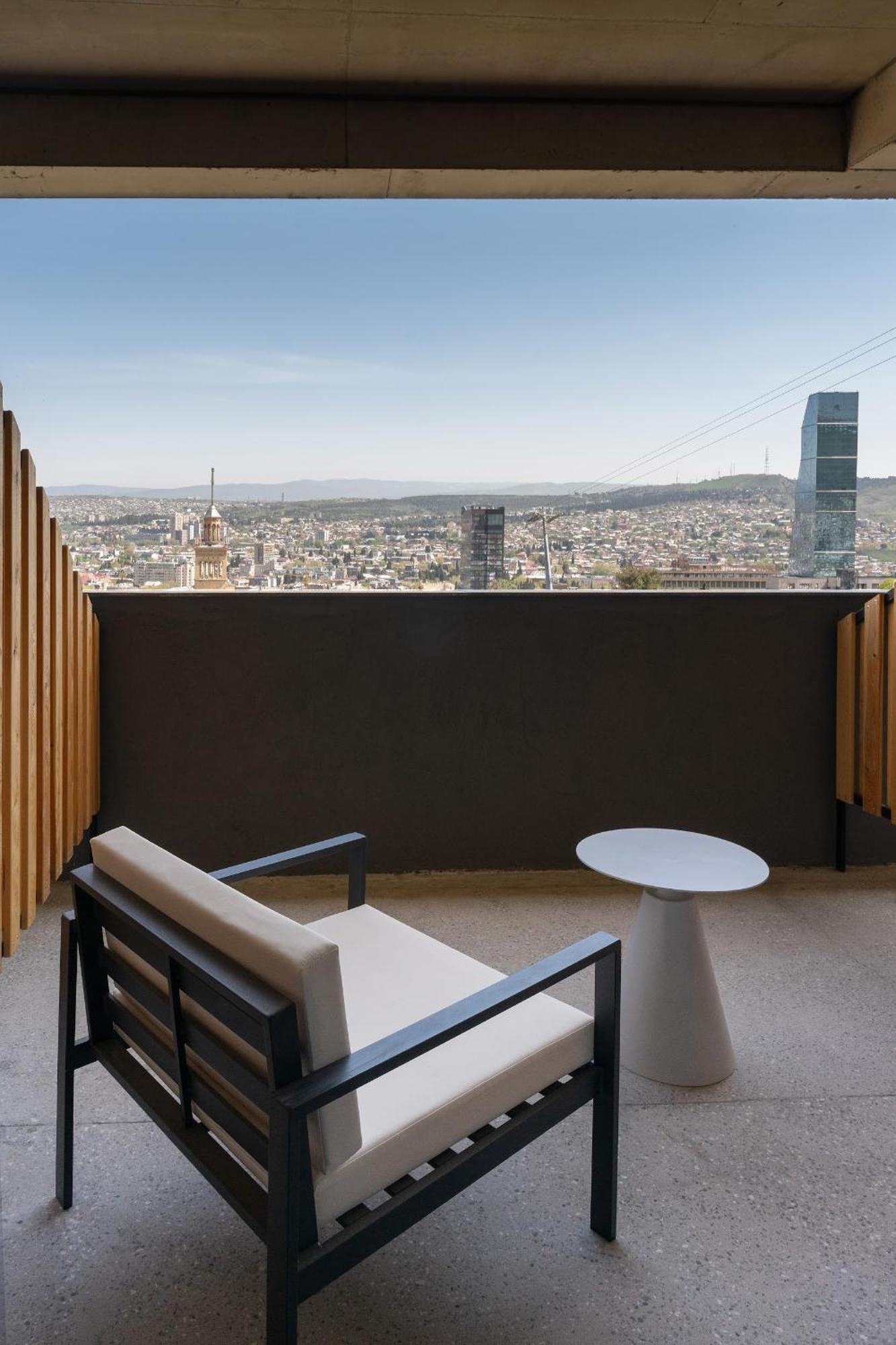 Castor & Pollux Hotel Tbilisi ภายนอก รูปภาพ