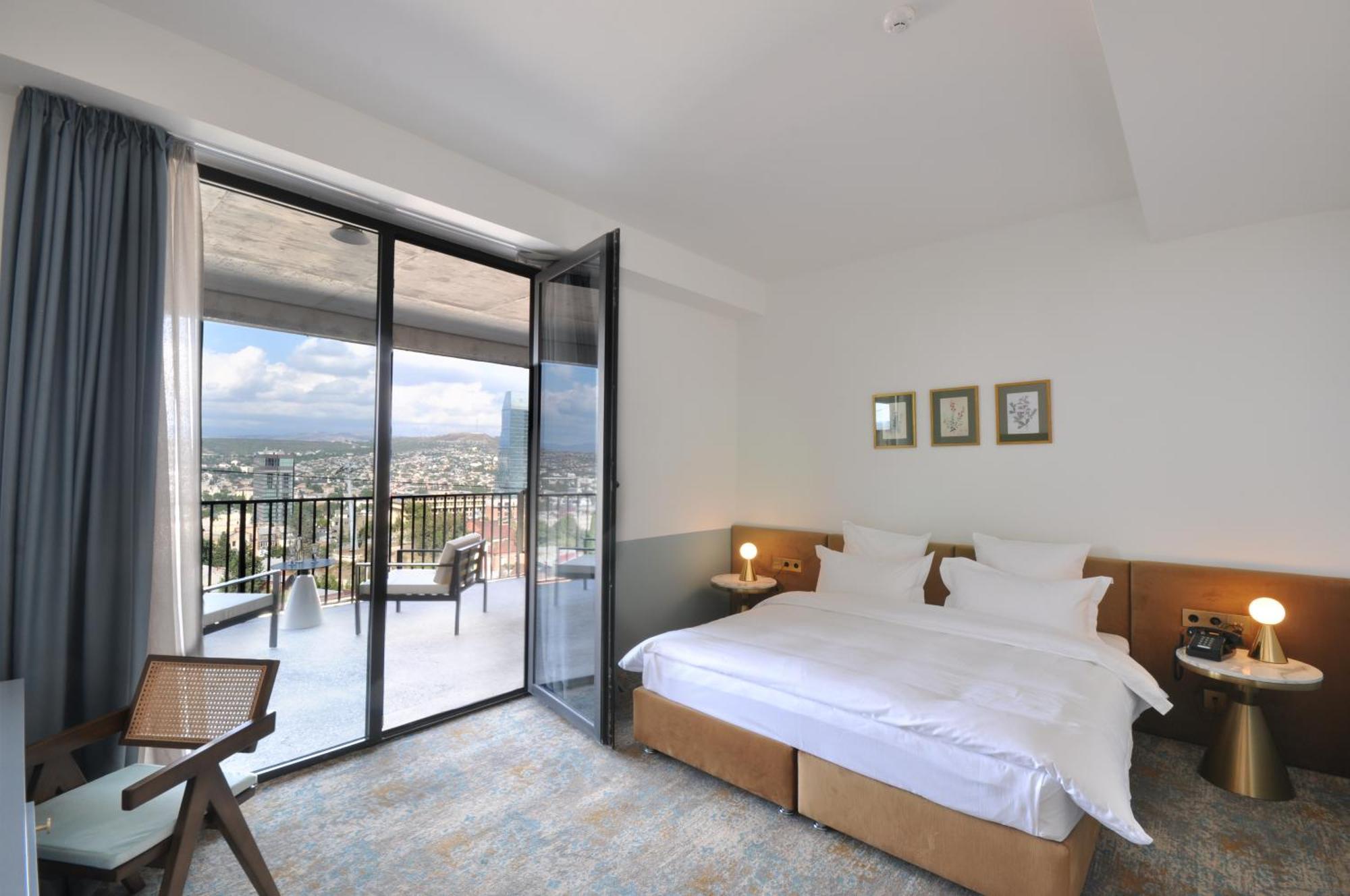 Castor & Pollux Hotel Tbilisi ภายนอก รูปภาพ